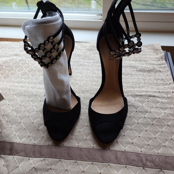 Black heels with rhinestones - Picture 3 of 4